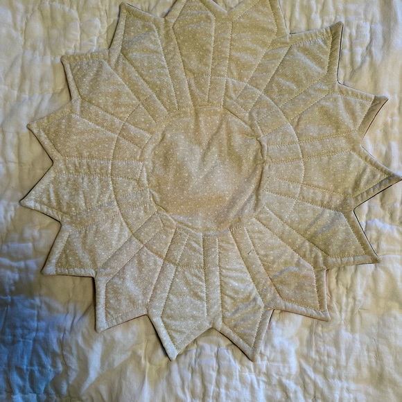 Fall Table Runner with Center Mat - Picture 8 of 9